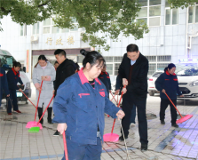 <b>思南县人民医院组织开展迎新春爱国卫生运动暨环境大扫除活动</b>